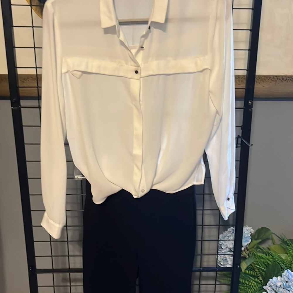 Elegant off White Blouse by Krisa. NWOT xs